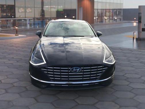 2020 Hyundai SONATA Hybrid Blue