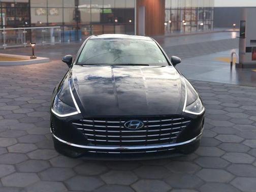 2020 Hyundai SONATA Hybrid Blue