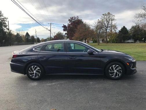 2020 Hyundai SONATA Hybrid Blue