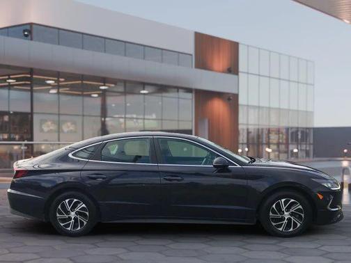 2020 Hyundai SONATA Hybrid Blue