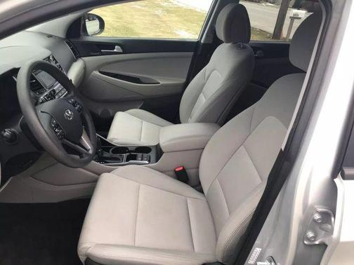 2018 Hyundai TUCSON SE