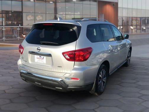 2020 Nissan Pathfinder S