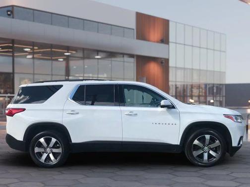 2020 Chevrolet Traverse LT Leather