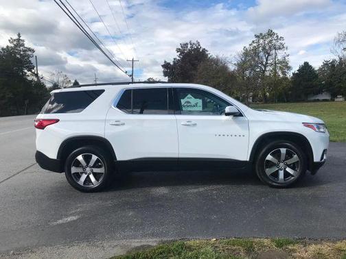 2020 Chevrolet Traverse LT Leather