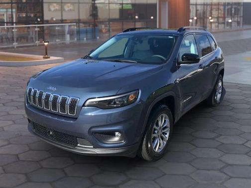 2022 Jeep Cherokee Latitude Lux
