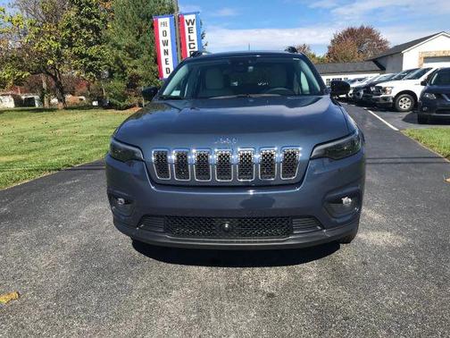 2022 Jeep Cherokee Latitude Lux