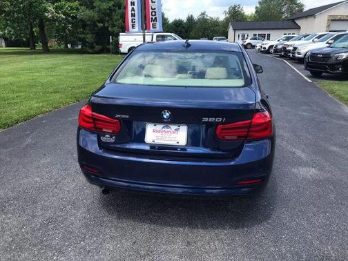 2016 BMW 320 i xDrive