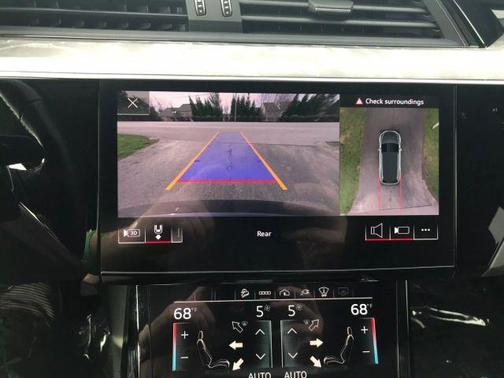 2021 Audi e-tron Premium