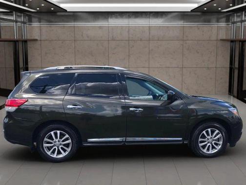 2015 Nissan Pathfinder SL
