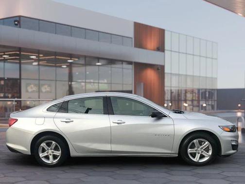 2022 Chevrolet Malibu 1LS