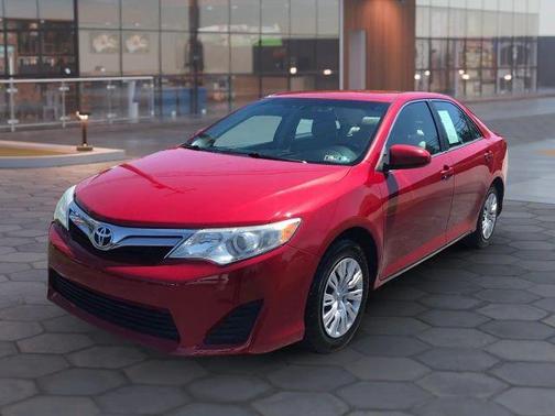 Red 2014 Toyota Camry LE