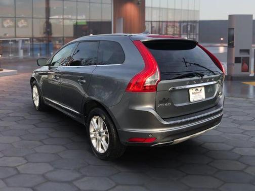 2016 Volvo XC60 T5 Premier