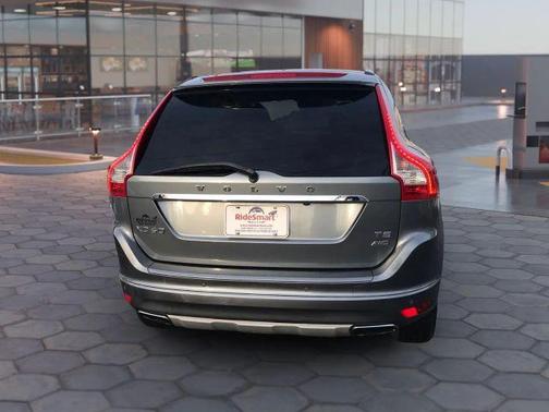 2016 Volvo XC60 T5 Premier
