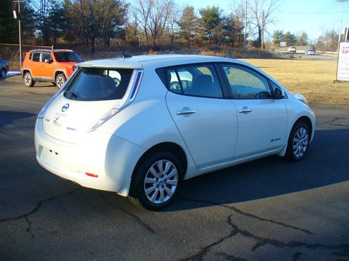 2015 Nissan Leaf S