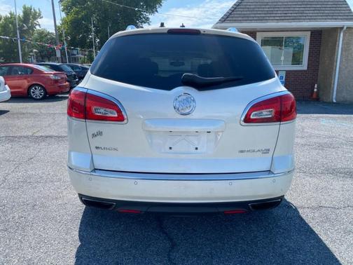White Diamond Tricoat 2014 Buick Enclave Leather