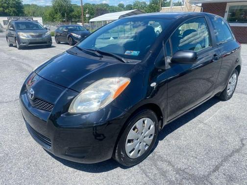 Black 2010 Toyota Yaris Base