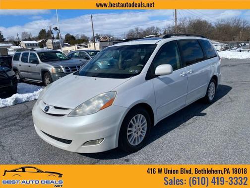 Arctic Frost Pearl 2007 Toyota Sienna XLE Limited