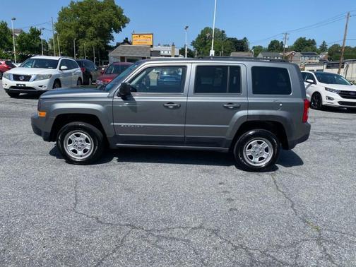 Mineral Gray Metallic Clearcoat 2013 Jeep Patriot Sport