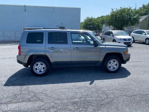Mineral Gray Metallic Clearcoat 2013 Jeep Patriot Sport