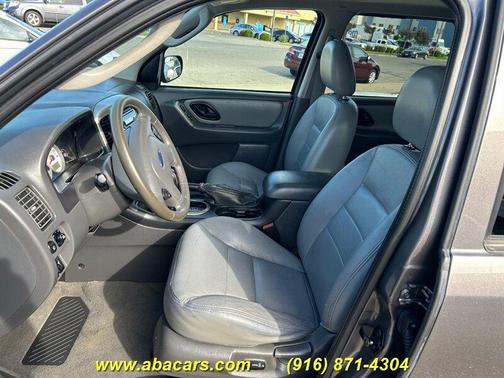 2005 Ford Escape XLT