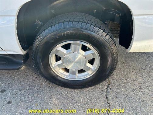 2004 GMC Yukon XL 1500 SLT