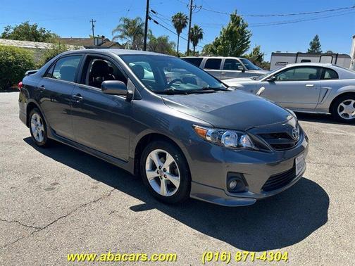 Magnetic Gray Metallic 2013 Toyota Corolla S Sedan