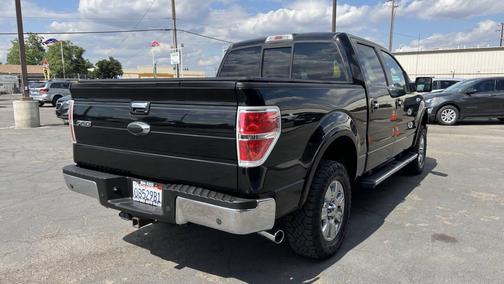 Black 2011 Ford F-150 Lariat