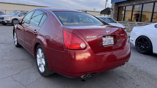 2005 Nissan Maxima SE