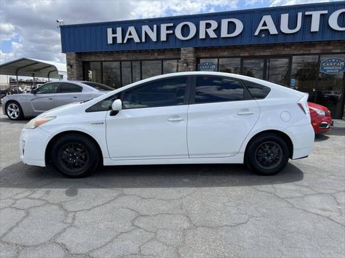 2010 Toyota Prius III