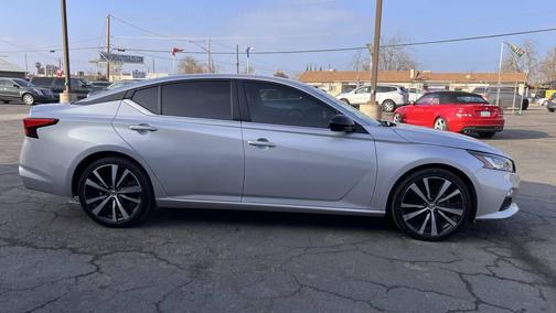 2019 Nissan Altima 2.5 SR