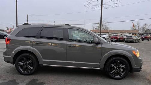 2019 Dodge Journey Crossroad