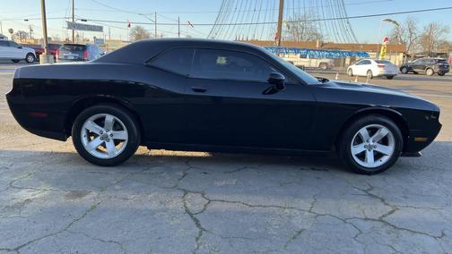2014 Dodge Challenger SXT