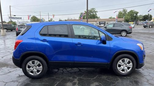 Blue 2015 Chevrolet Trax 1LS