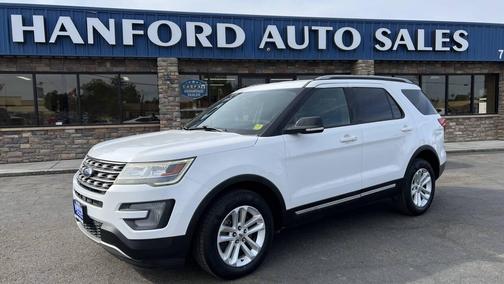 White 2017 Ford Explorer XLT
