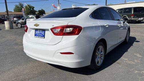Summit White 2017 Chevrolet Cruze LT