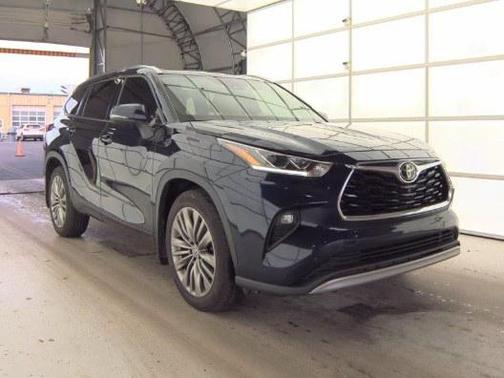 2021 Toyota Highlander Platinum