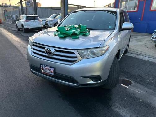 2013 Toyota Highlander SE
