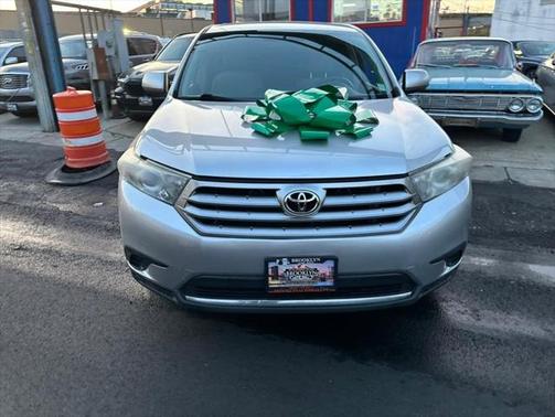 2013 Toyota Highlander SE