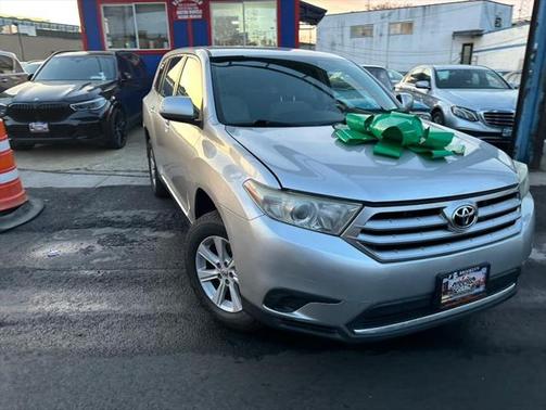 2013 Toyota Highlander SE