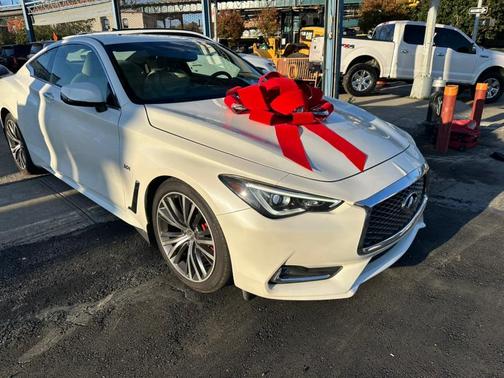 2017 INFINITI Q60 3.0T Premium