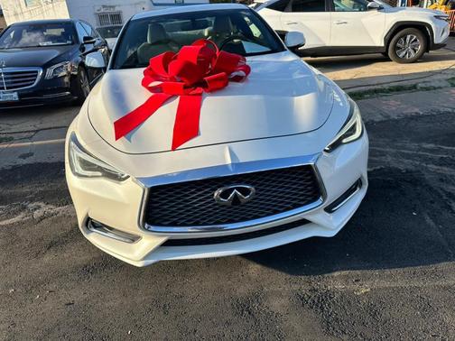 2017 INFINITI Q60 3.0T Premium