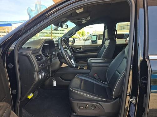Onyx Black 2024 GMC Yukon XL SLT