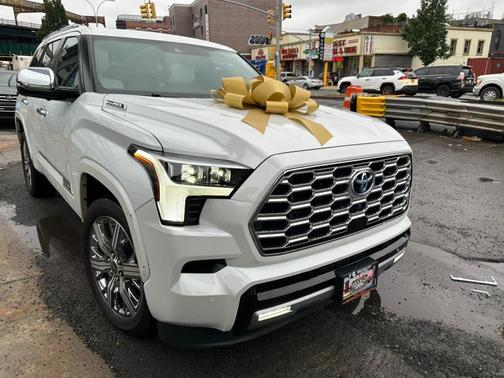 2024 Toyota Sequoia Capstone