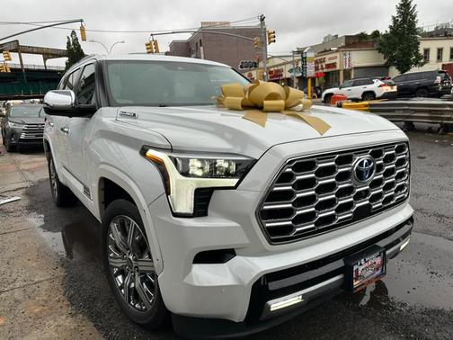 2024 Toyota Sequoia Capstone