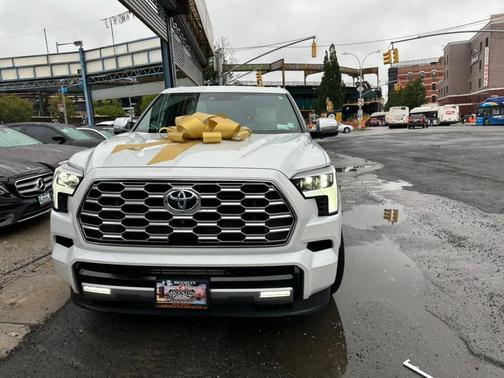 2024 Toyota Sequoia Capstone