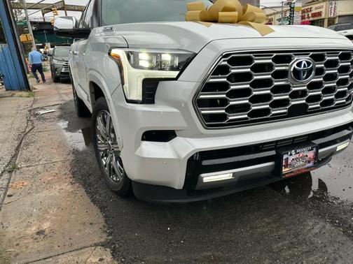 2024 Toyota Sequoia Capstone