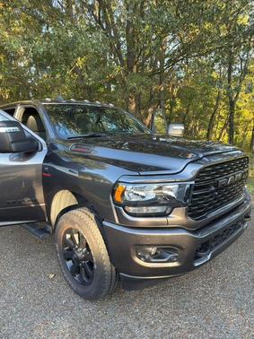 2023 RAM 2500 Big Horn Crew Cab 4x4 6'4' Box
