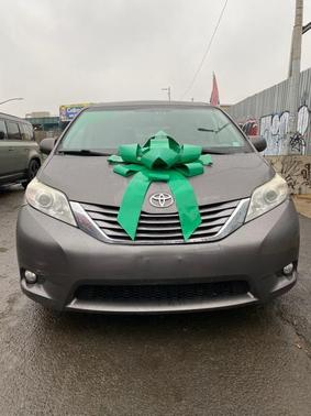 2016 Toyota Sienna XLE Premium