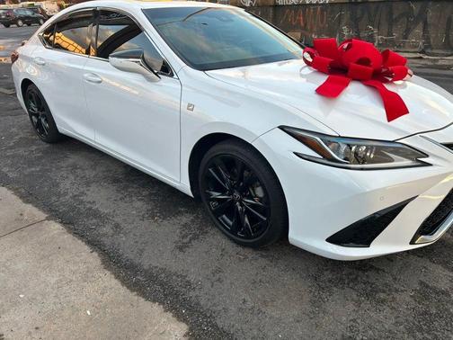 2022 Lexus ES 350 F Sport
