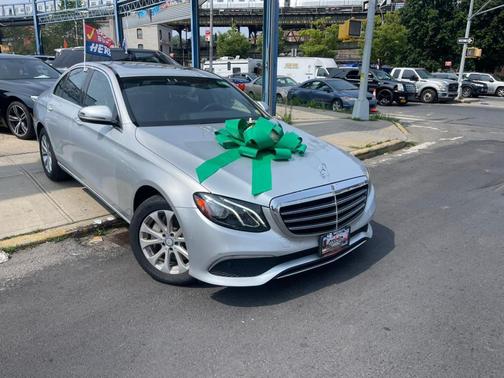 2017 Mercedes-Benz E-Class 4MATIC